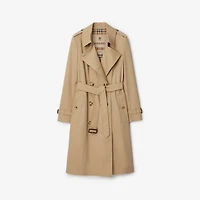 Long Chelsea Heritage Trench Coat in Honey beige - Women, Cotton Gabardine | Burberry® Official
