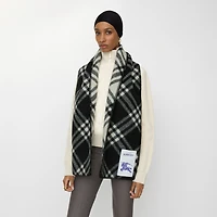 Check Wool Scarf in Black | Burberry® Official