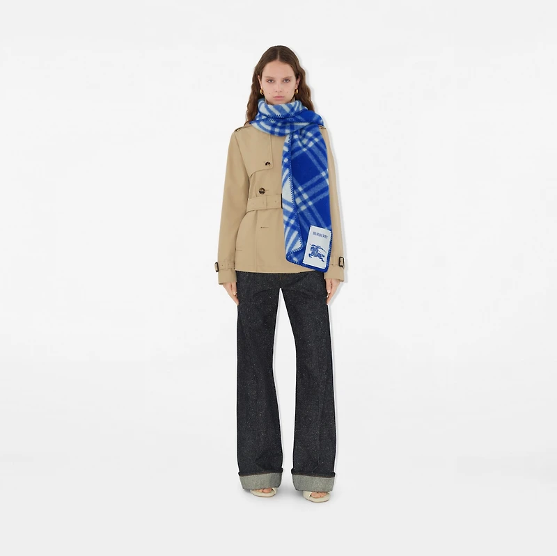 Check Wool Scarf in Knight blue | Burberry® Official
