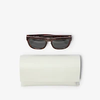 Square Sunglasses in Dark havana | Burberry® Official