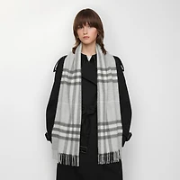 Check Cashmere Scarf in Mitten | Burberry® Official