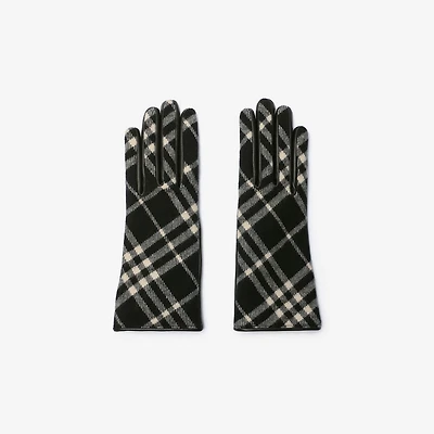 Check Wool Cashmere Gloves in Black/calico beige - Women | Burberry® Official
