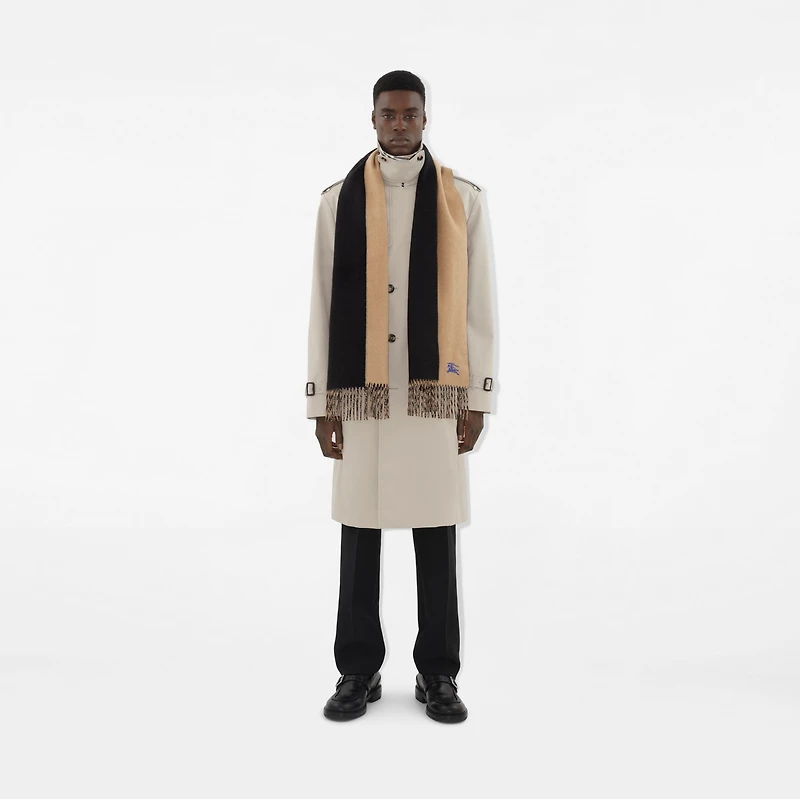 Reversible Cashmere Scarf in Camel/black | Burberry® Official
