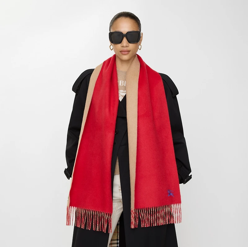 Reversible Cashmere Scarf in Pillar/camel | Burberry® Official