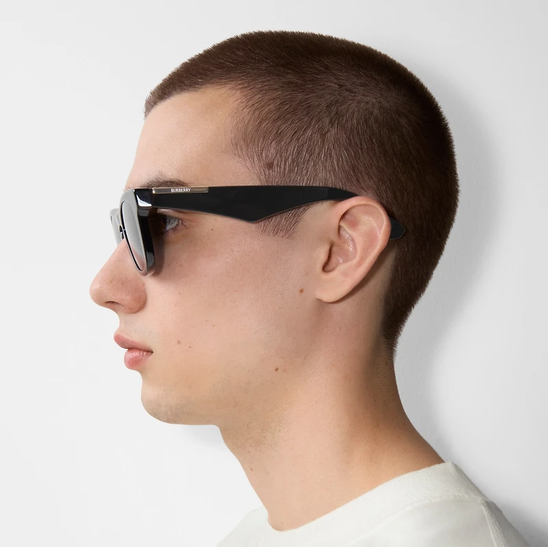Arch Facet Sunglasses in Black | Burberry® Official