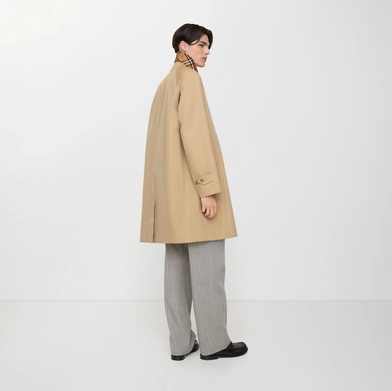 Mid-length Camden Heritage Car Coat in Honey beige - Men, Cotton Gabardine | Burberry® Official