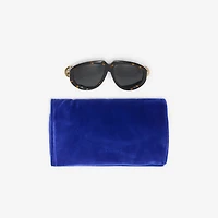 Curve Pilot Sunglasses​ in Bright tortoiseshell - Women | Burberry® Official