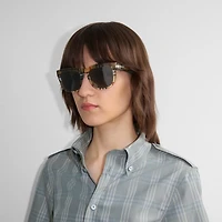 Check Square Sunglasses in Vintage check | Burberry® Official