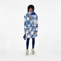 Reversible Check Cashmere Scarf in Knight | Burberry® Official