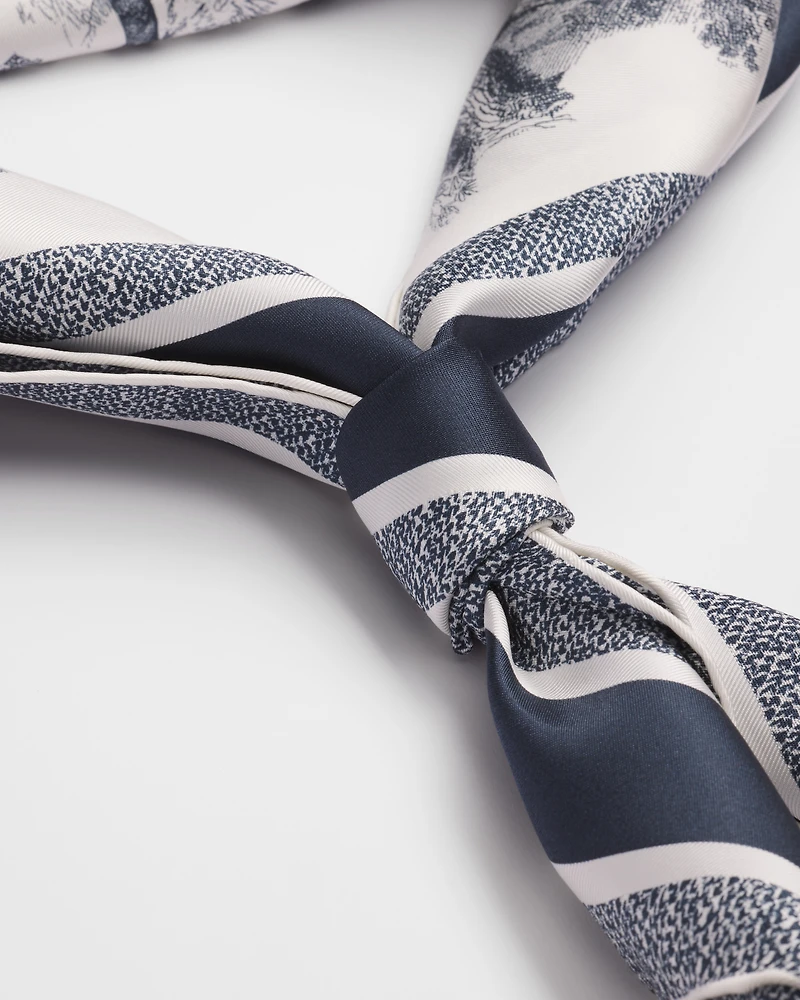 Toile de Jouy Sauvage 90 Square Scarf