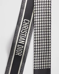 30 Montaigne Mitzah Scarf