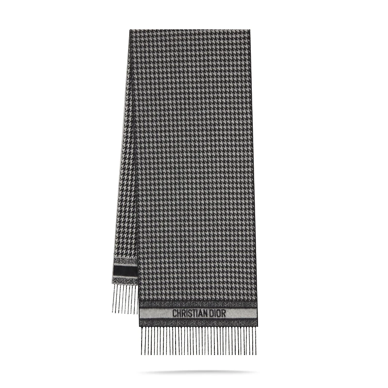 30 Montaigne Scarf