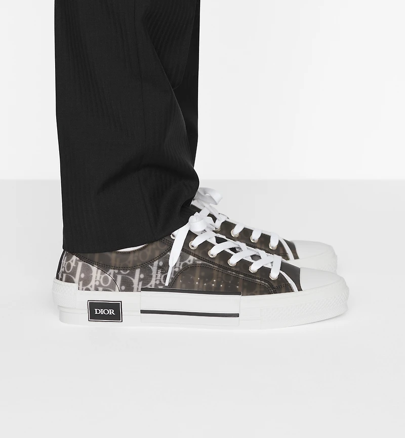 B23 League Low-Top Sneaker