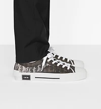 B23 League Low-Top Sneaker