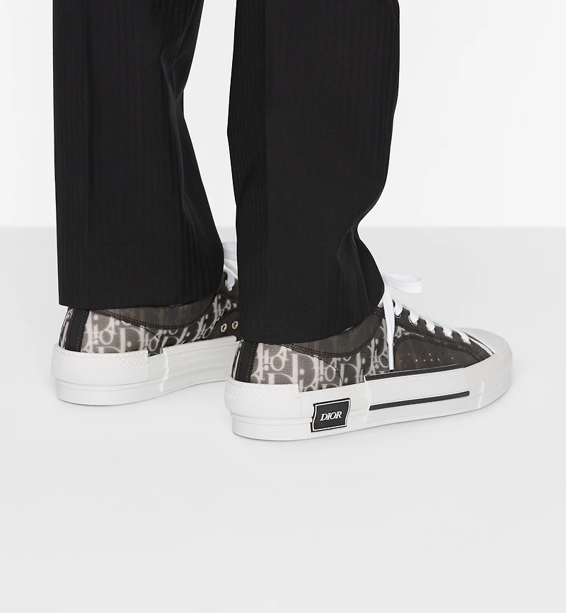 B23 League Low-Top Sneaker