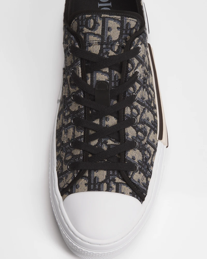 B23 League Low-Top Sneaker