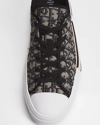 B23 League Low-Top Sneaker