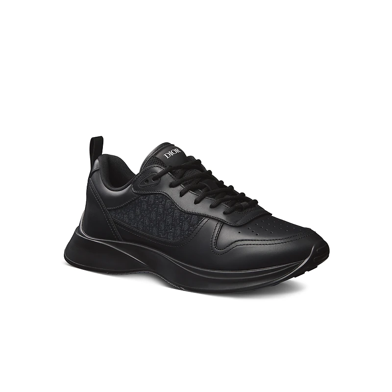 B25 Runner Sneaker