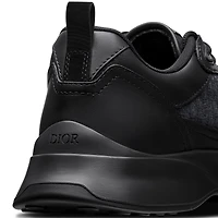 B25 Runner Sneaker