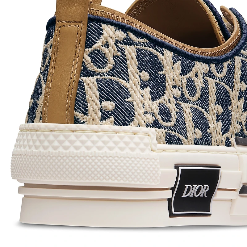 B23 League Low-Top Sneaker