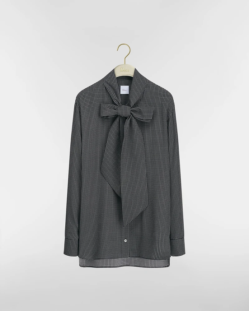 Blouse with Tied Collar