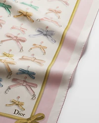 Delicate Bow 90 Square Scarf