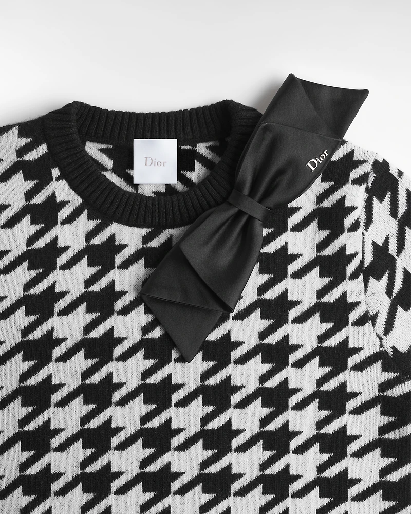 Short-Sleeved Sweater