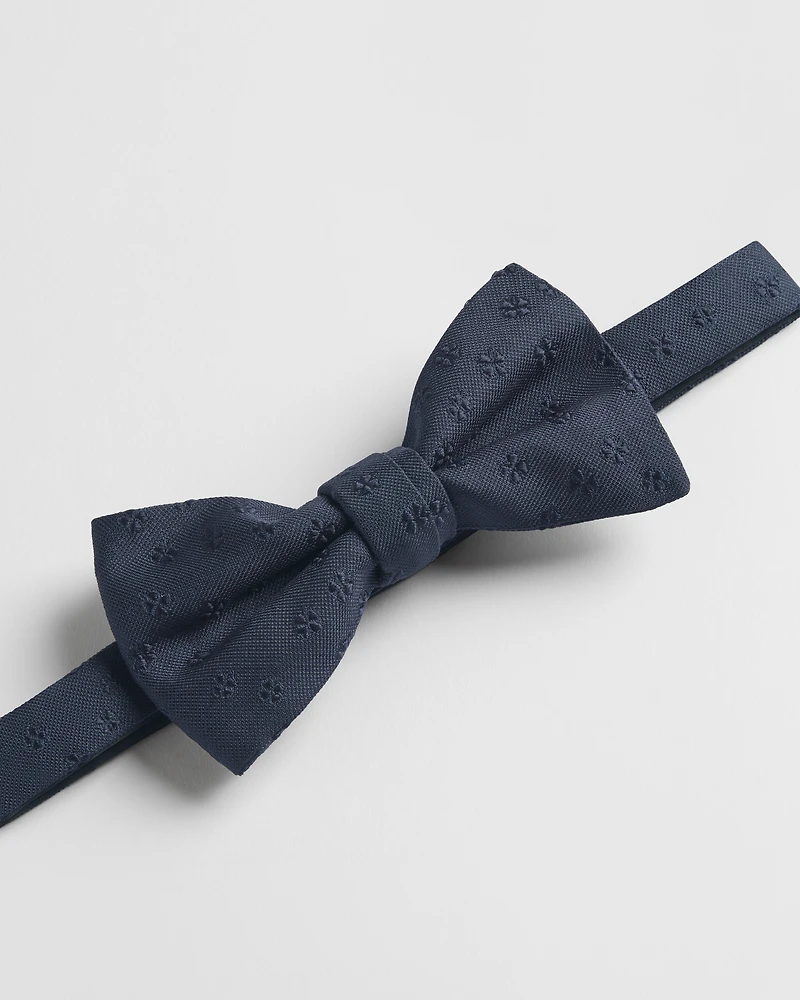 Bow Tie with Clover Motif