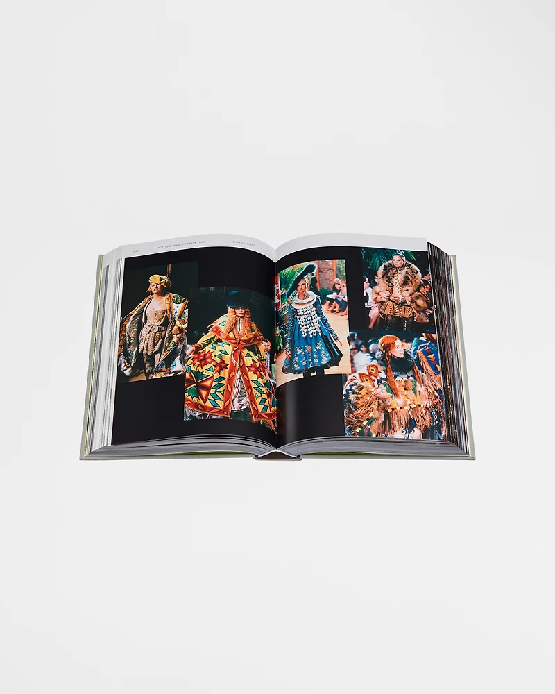 Book: Dior Catwalk