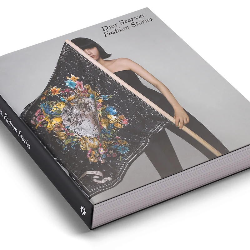 Book: Dior Scarves. Fashion Stories