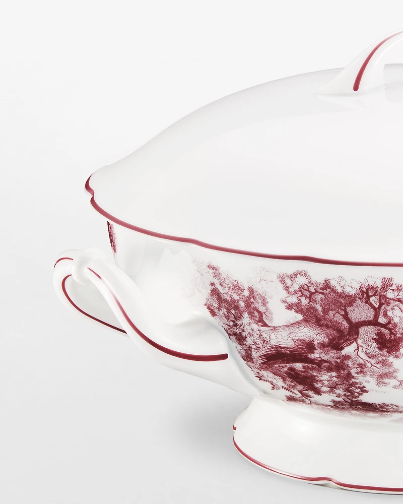 Tureen