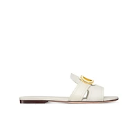 30 Montaigne Slide