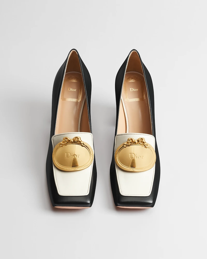 Dior Médaillon Buckle Pump