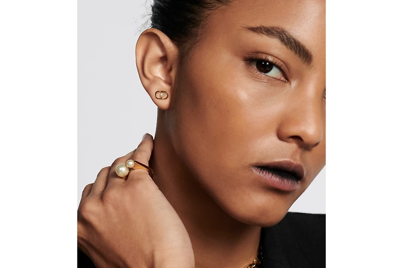 Petit CD Jolie Mini Stud Earrings