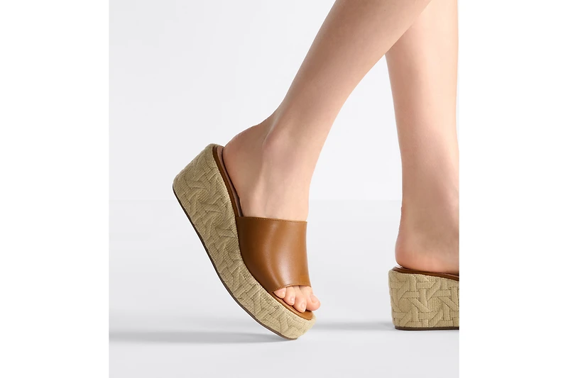 Attitude Dior Wedge Slide