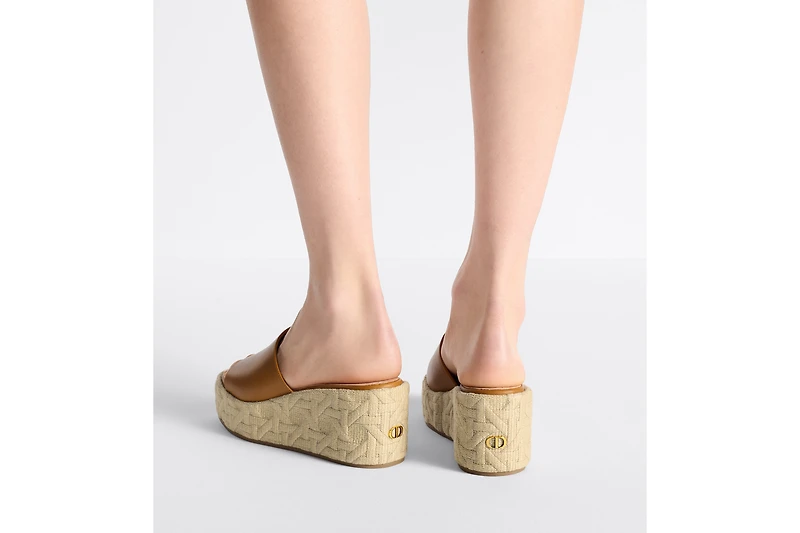 Attitude Dior Wedge Slide