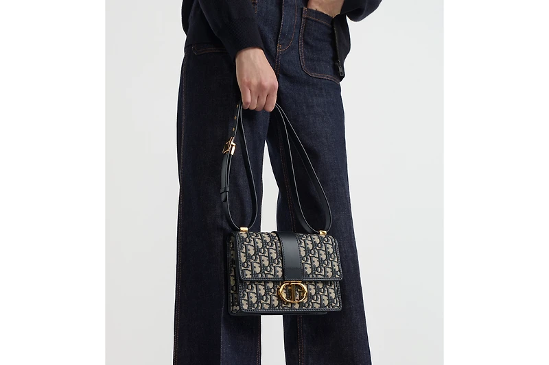 Small 30 Montaigne Bag