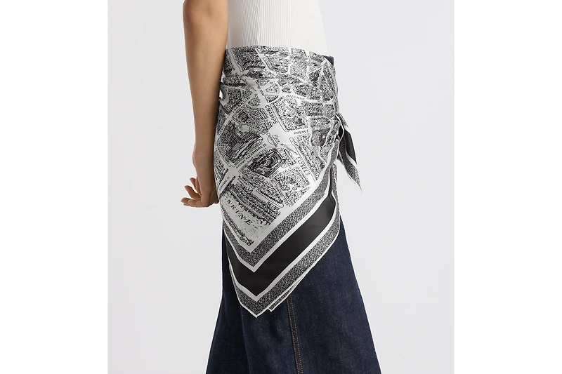 Plan de Paris 90 Square Scarf