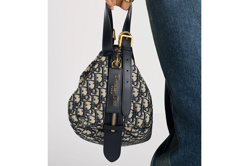 Large D-Journey Bag