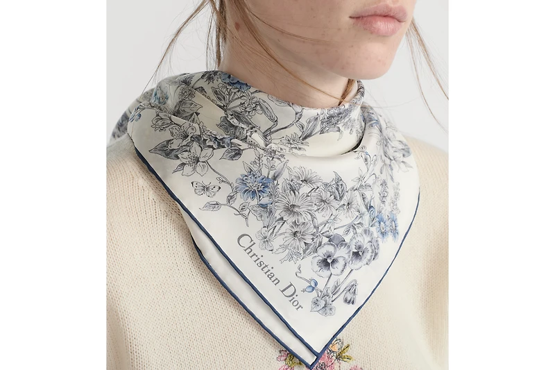 Dior Star 70 Square Scarf