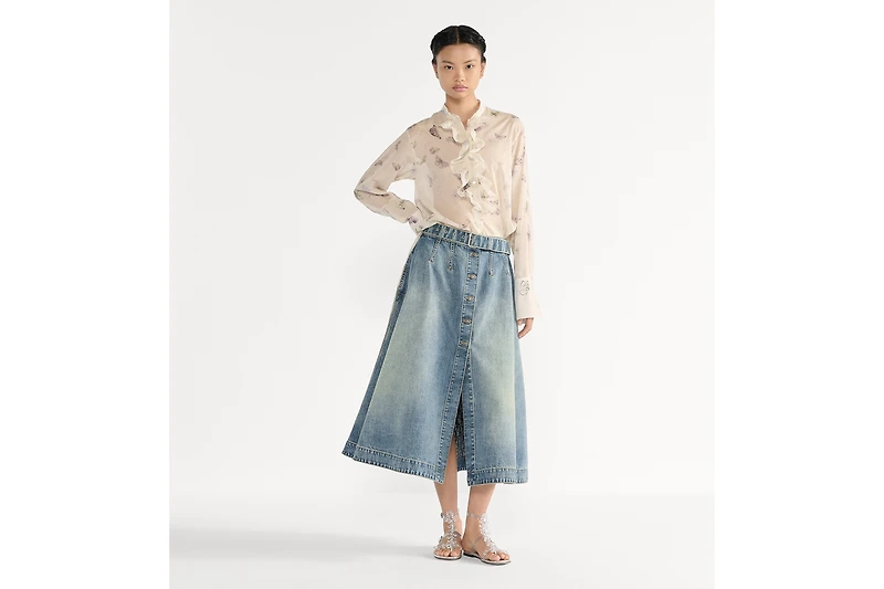 Blouse with Ruffled Neckline