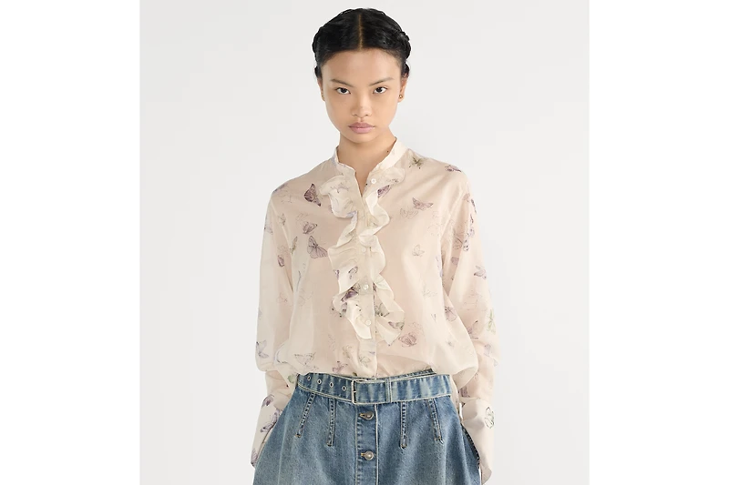 Blouse with Ruffled Neckline