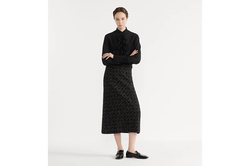 Blouse with Ruffled Neckline