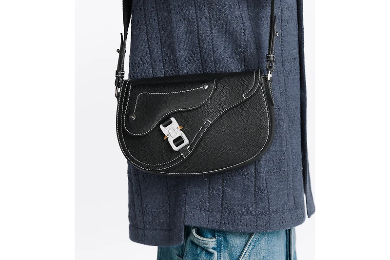 Saddle Messenger Bag