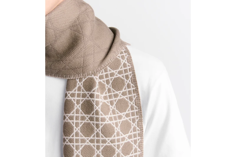 Striped Cannage Scarf