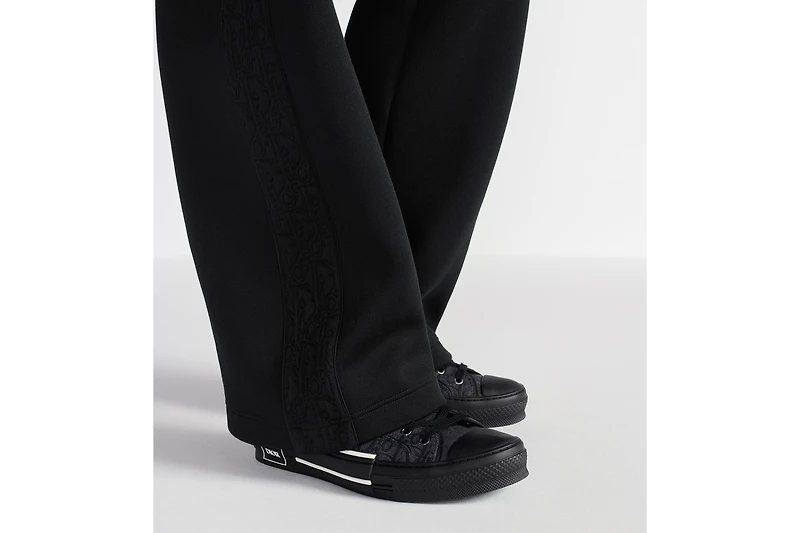 B23 League High-Top Sneaker