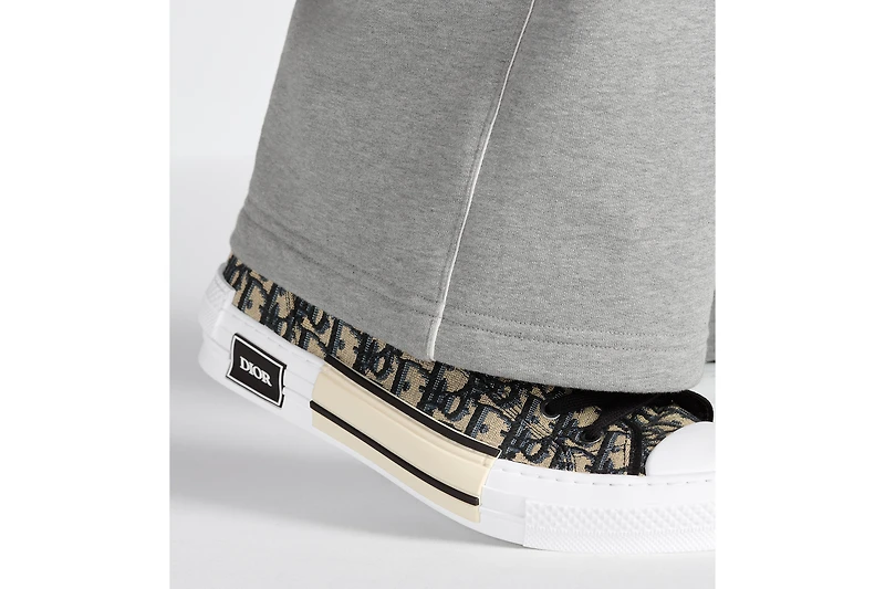 B23 League High-Top Sneaker