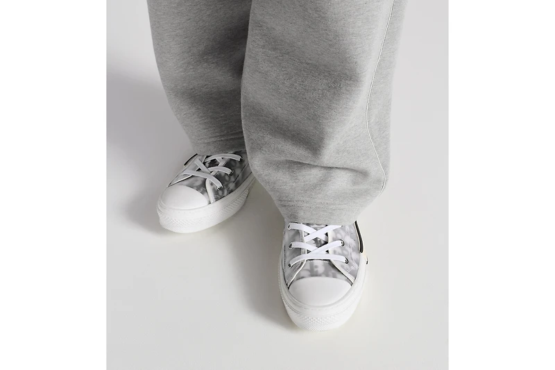 B23 League High-Top Sneaker