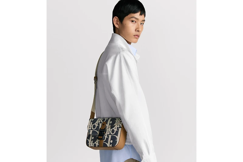 Saddle Messenger Bag