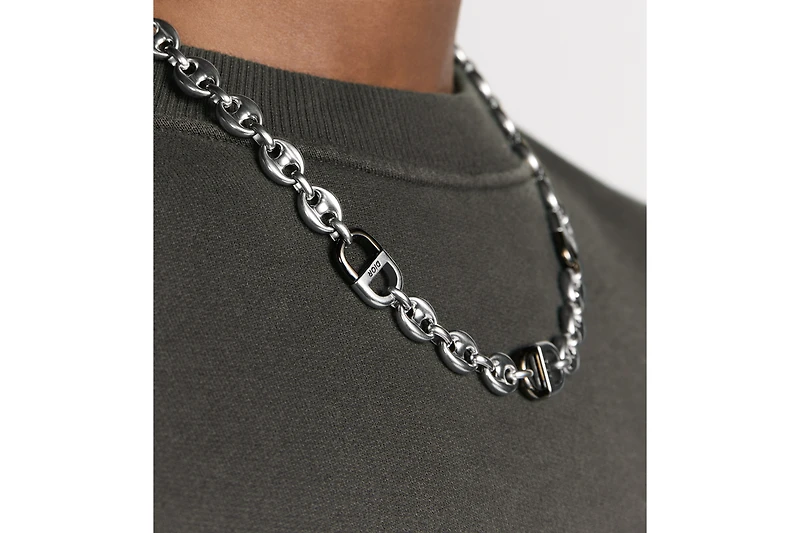 Dior 8 Necklace